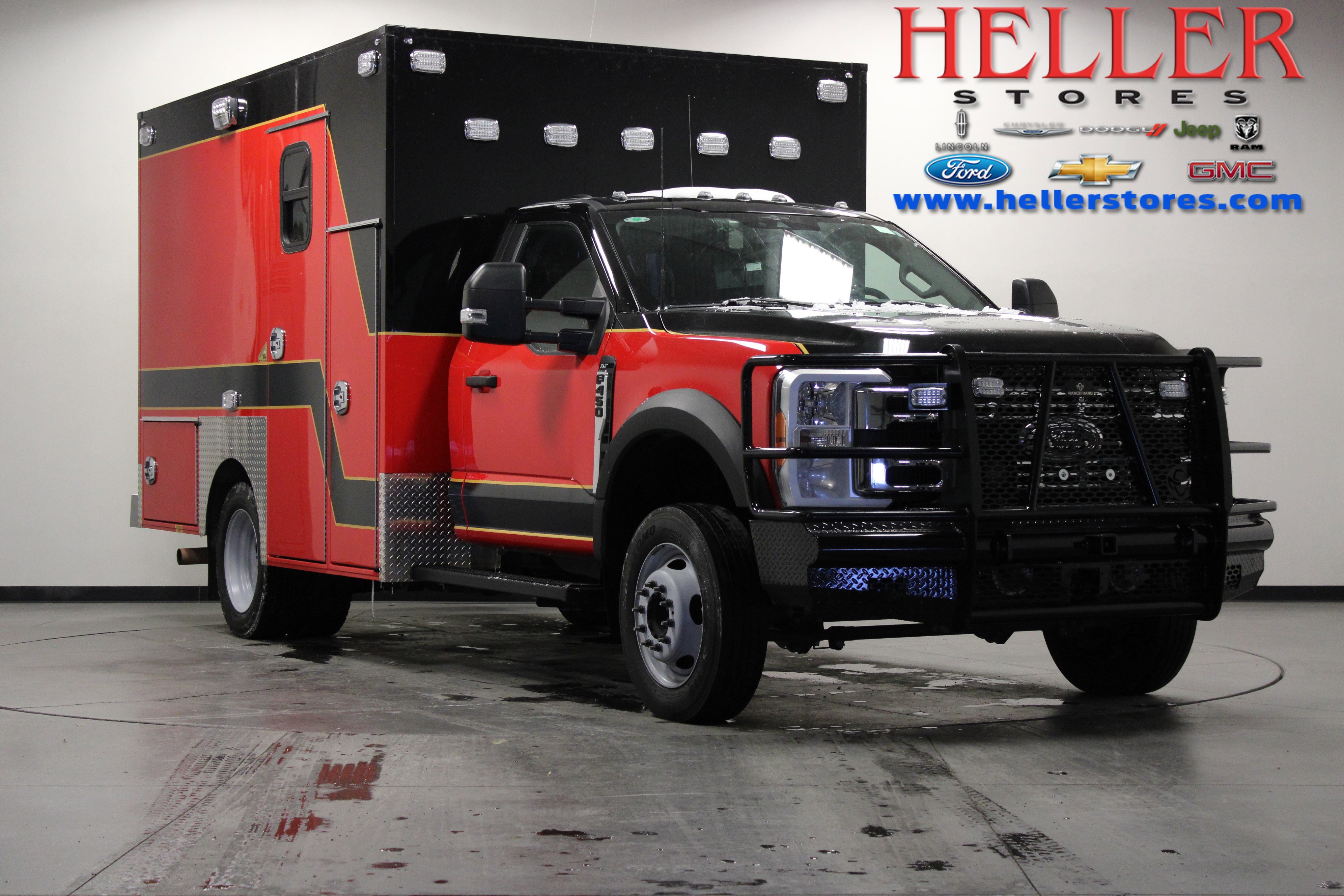 Used 2023 Ford F450 XLT w/ XLT Value Package RWD image 1