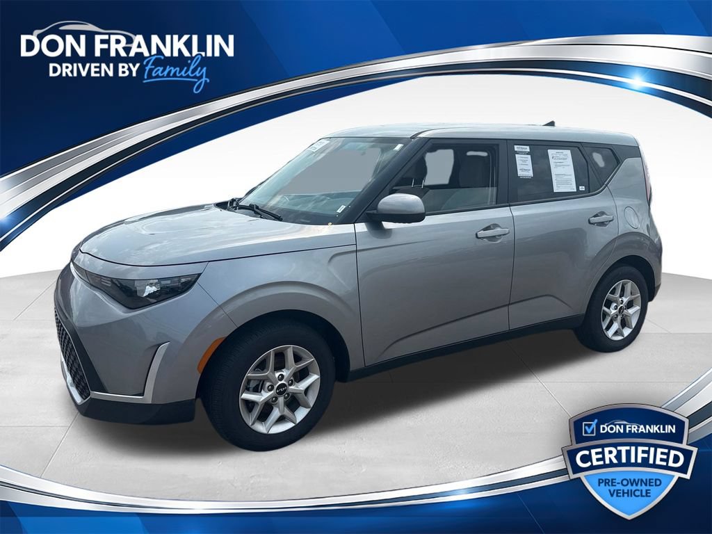 Used 2025 Kia Soul LX w/ LX Technology Package FWD image 1