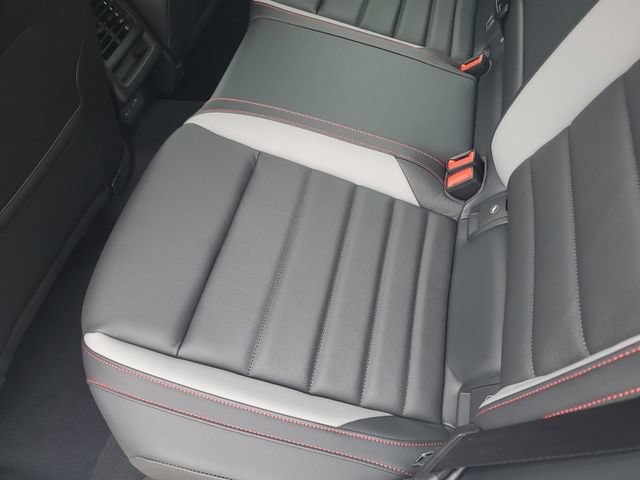 New 2026 Volkswagen GTI SE FWD image 14