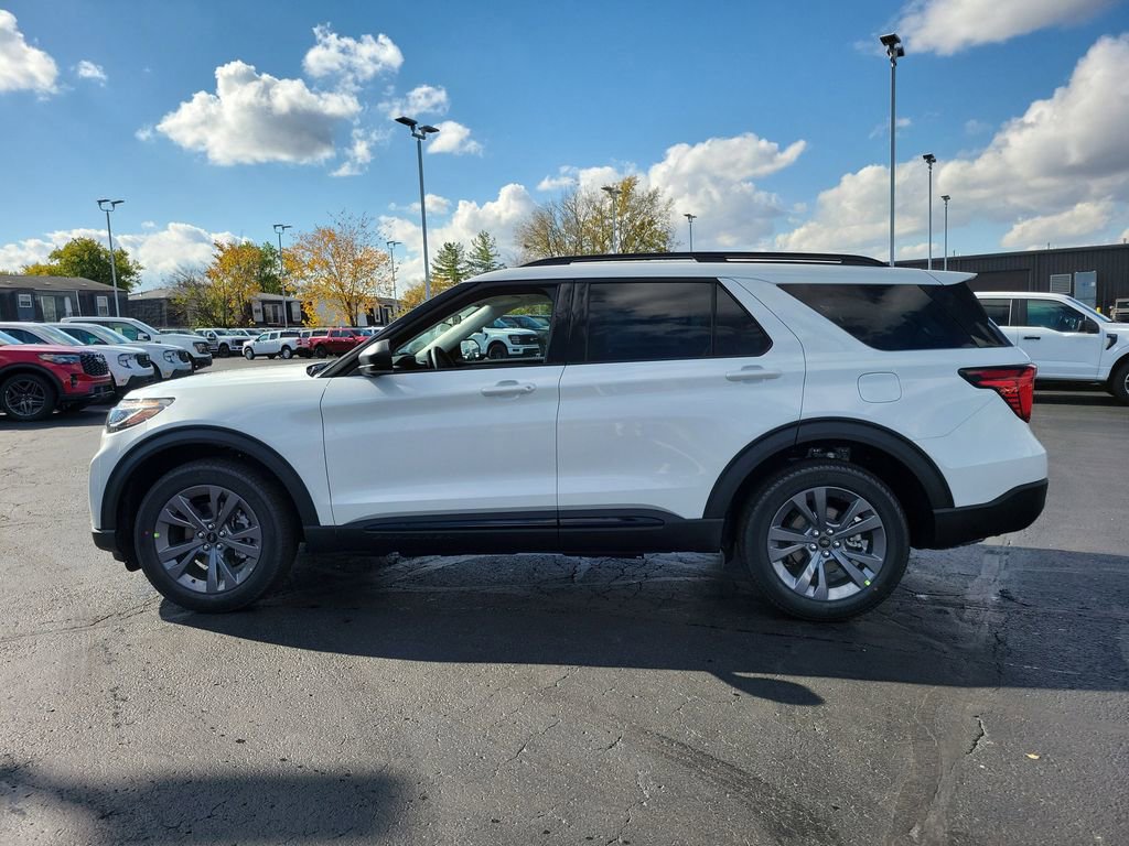 New 2026 Ford Explorer Active w/ Active Comfort Package image 7