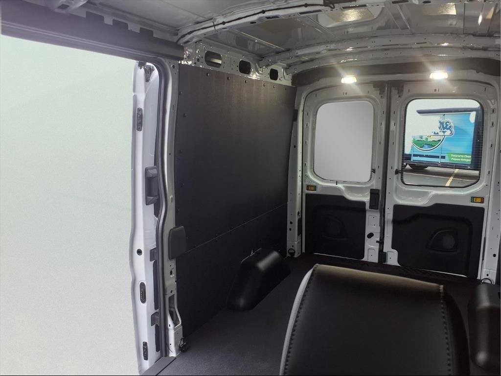 New 2026 Ford Transit 250 148 Medium Roof w/ Load Area Protection Package image 19