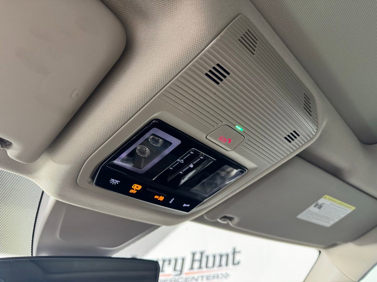 Used 2025 Volkswagen Atlas SEL image 25