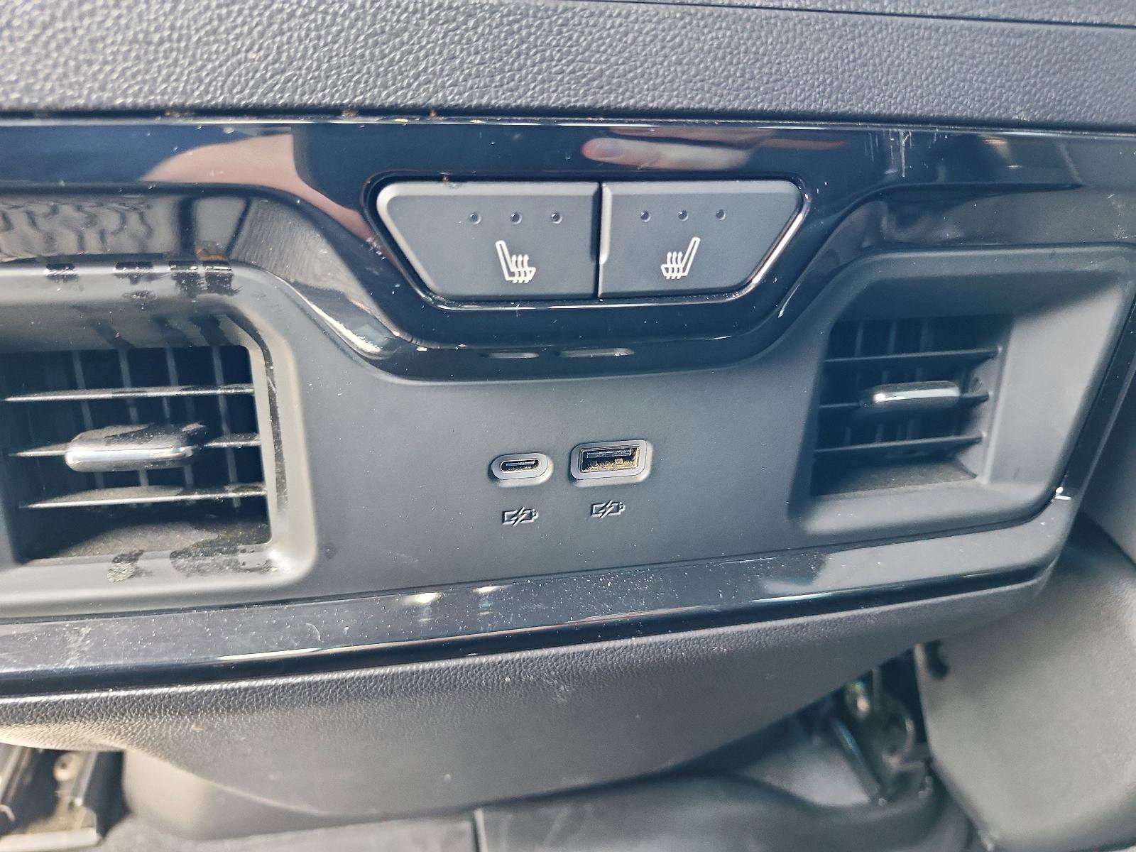 Used 2024 GMC Sierra 1500 AT4 w/ Technology Package image 16