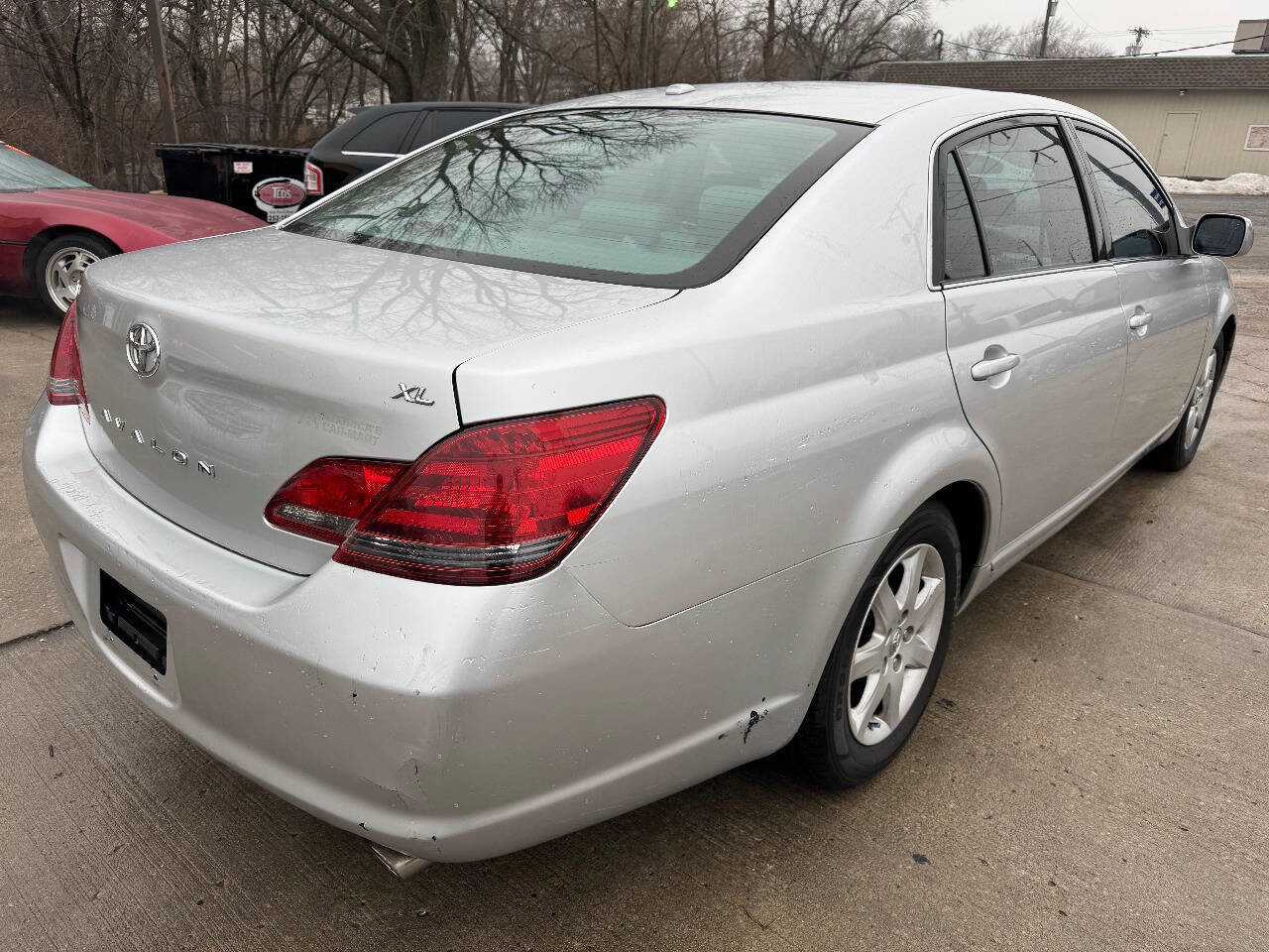Used 2009 Toyota Avalon XL image 6