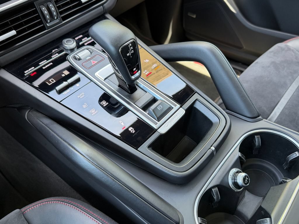 Used 2023 Porsche Cayenne GTS w/ Assistance Package AWD/4WD image 28