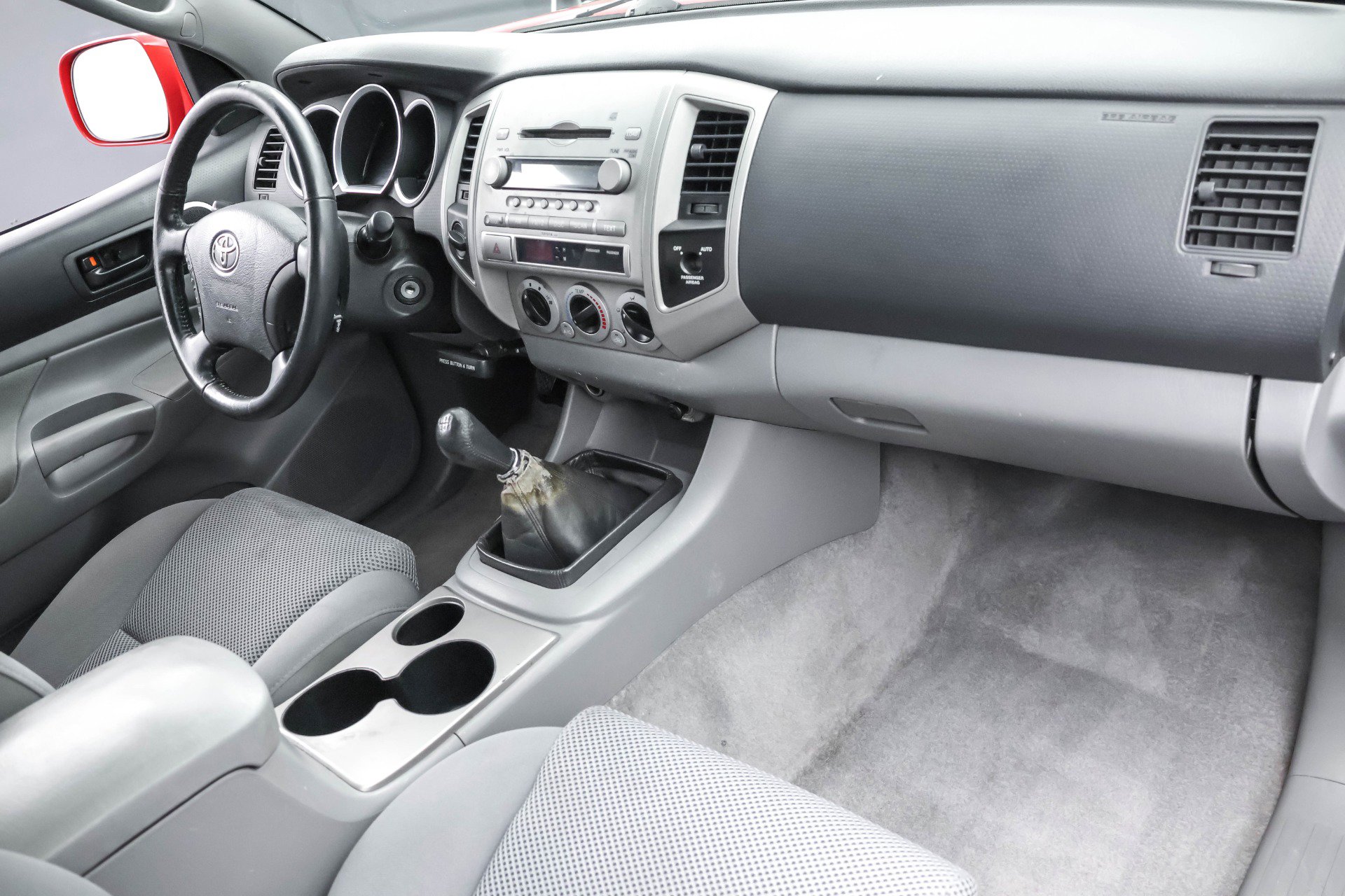 Used 2006 Toyota Tacoma 4x4 Access Cab V6 image 21