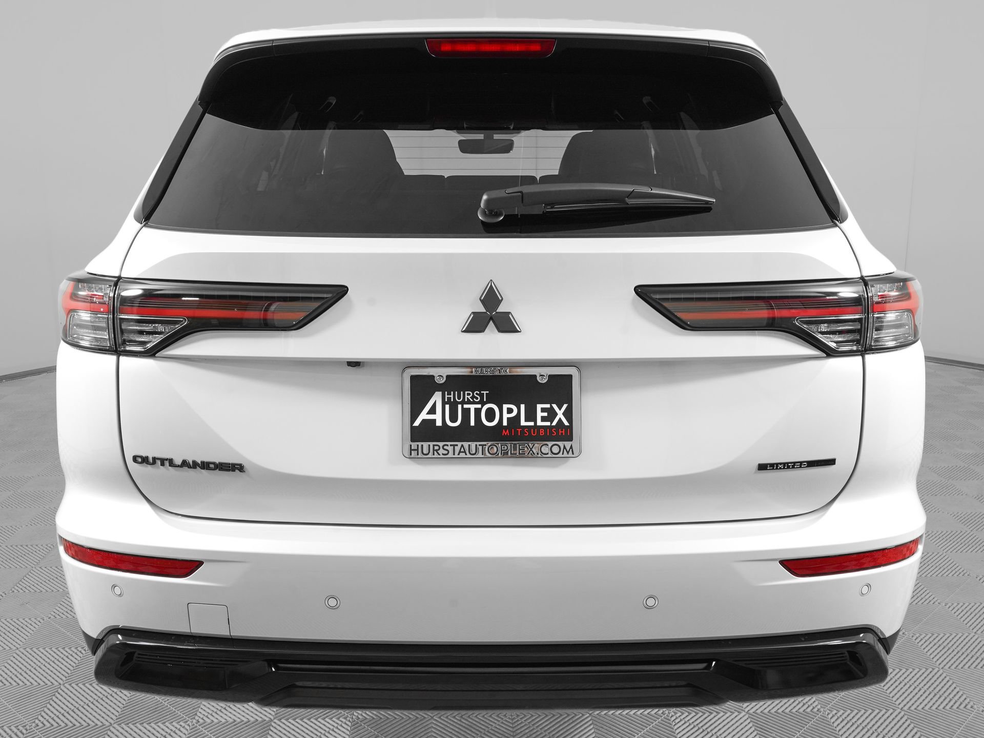 New 2026 Mitsubishi Outlander LE FWD image 7