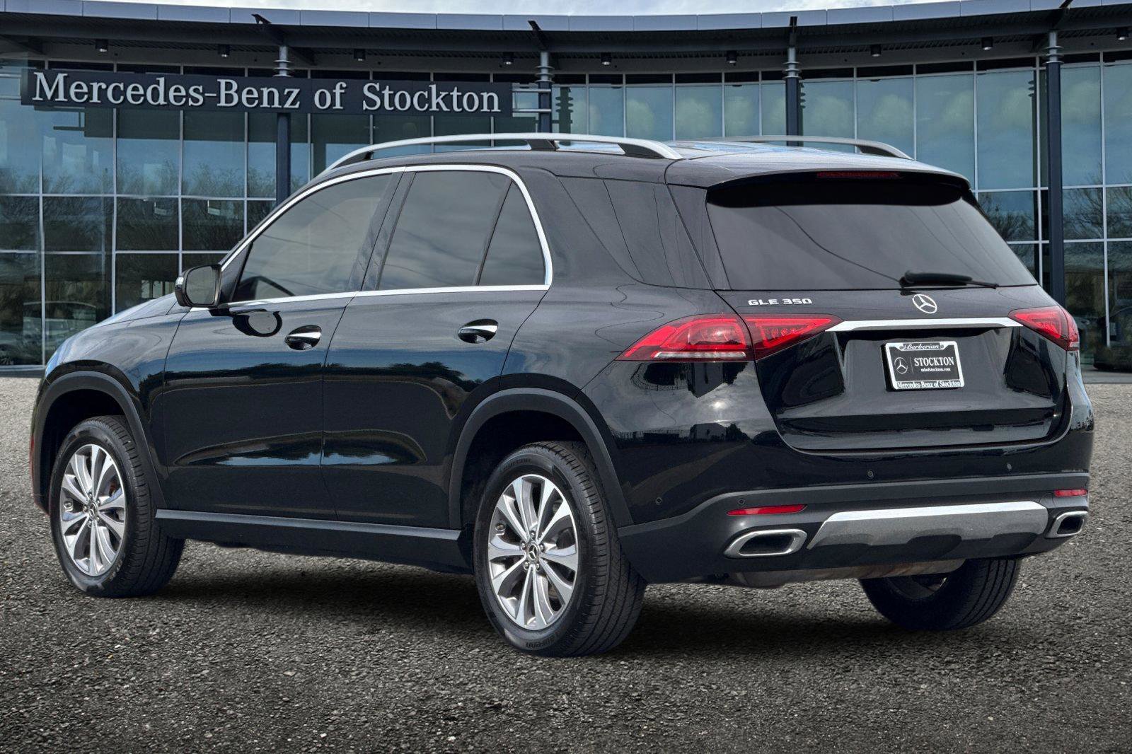 Used 2023 Mercedes-Benz GLE 350 w/ Premium Package image 6