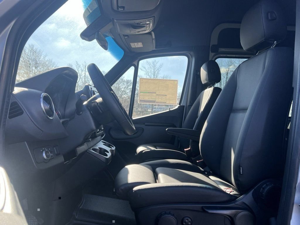 New 2025 Mercedes-Benz Sprinter 2500 image 14