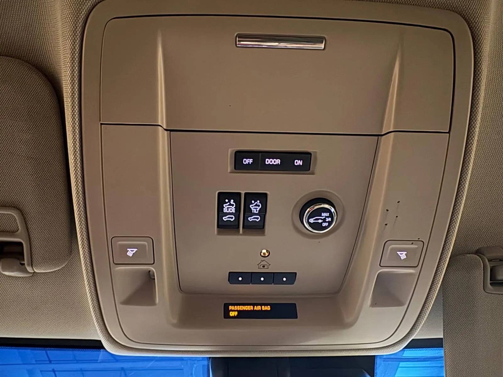 Used 2017 Chevrolet Tahoe Premier image 32