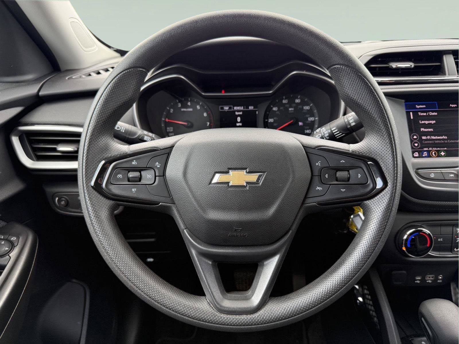 Used 2023 Chevrolet TrailBlazer LS FWD image 10