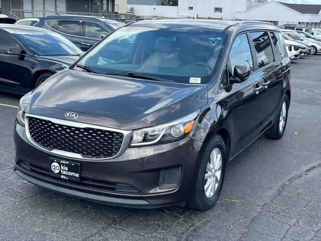 Used 2016 Kia Sedona LX w/ LX Convenience Package image 3