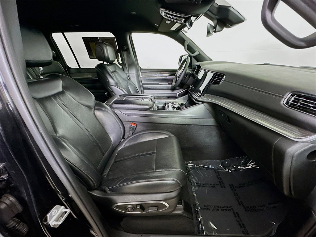 Used 2022 Jeep Wagoneer Series II image 12