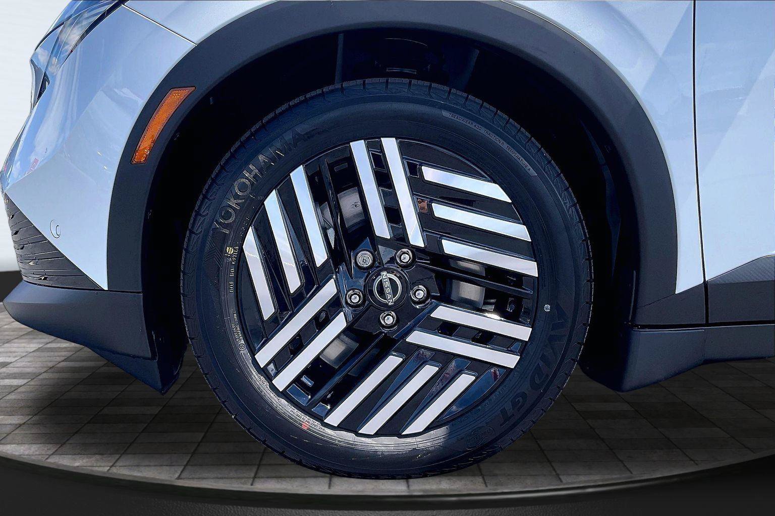 New 2026 Nissan Leaf SV+ w/ Illuminated Package FWD image 12