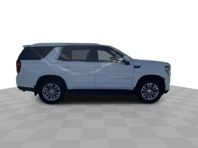Certified 2024 GMC Yukon SLE w/ LPO, Floor Liner Package image 9