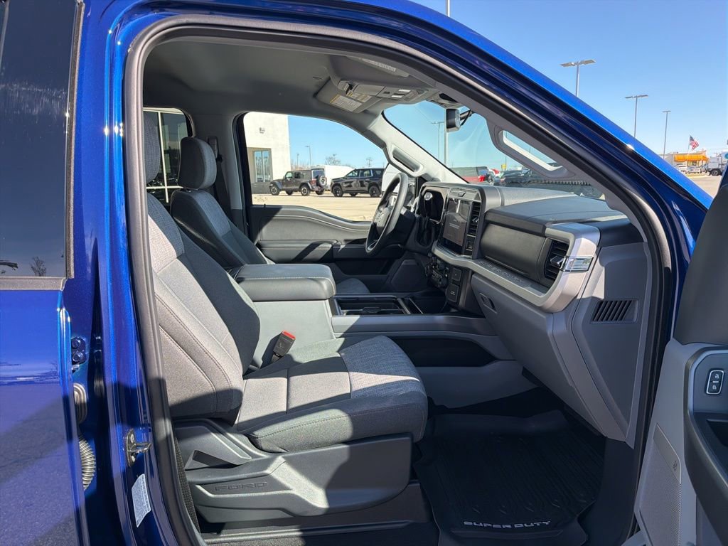 New 2026 Ford F250 XLT w/ XLT Premium Package image 20
