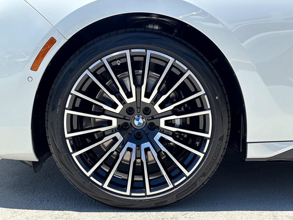 New 2026 BMW 740i w/ Executive Package RWD image 8