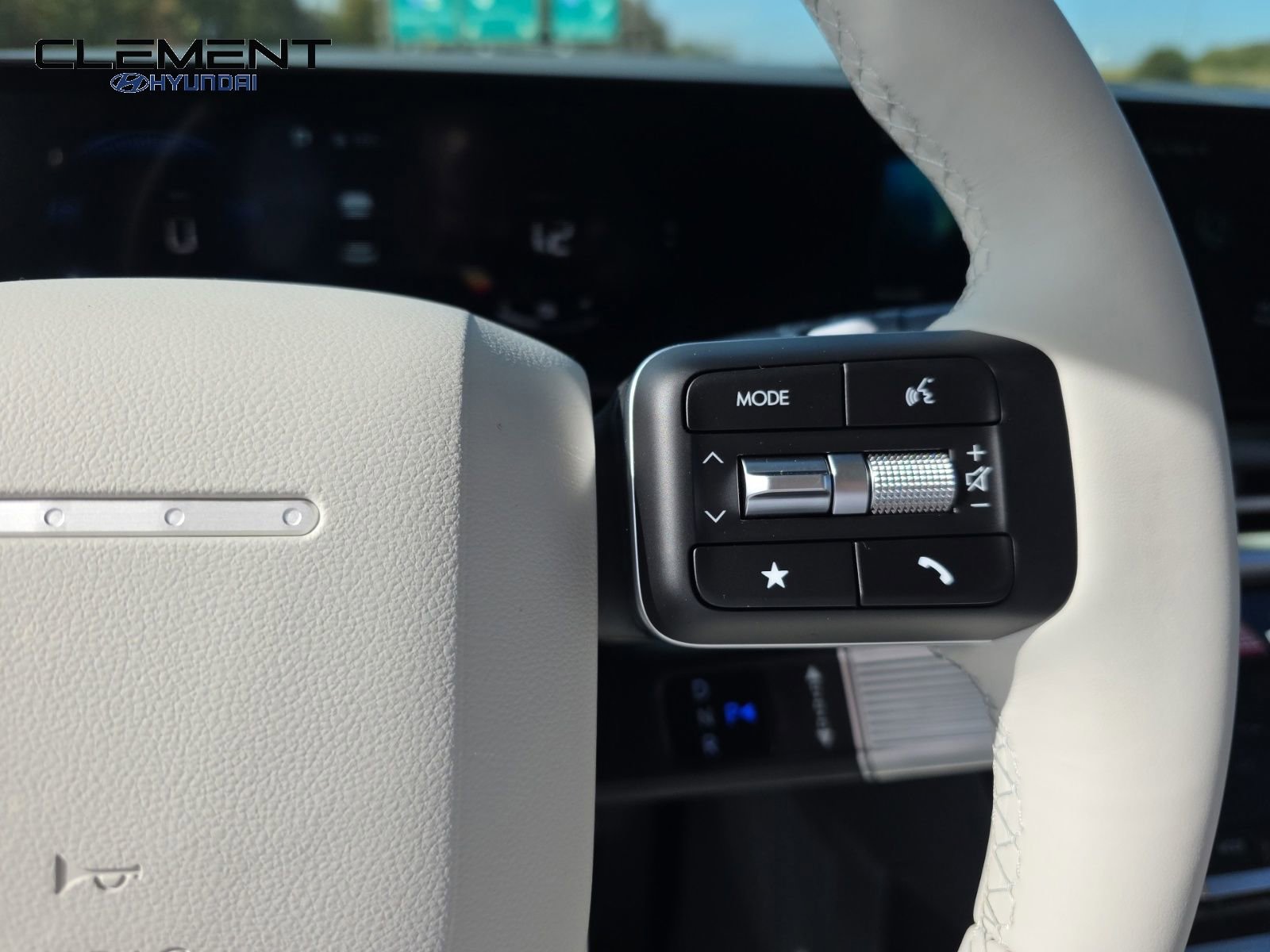 New 2026 Hyundai Santa Fe SE image 15