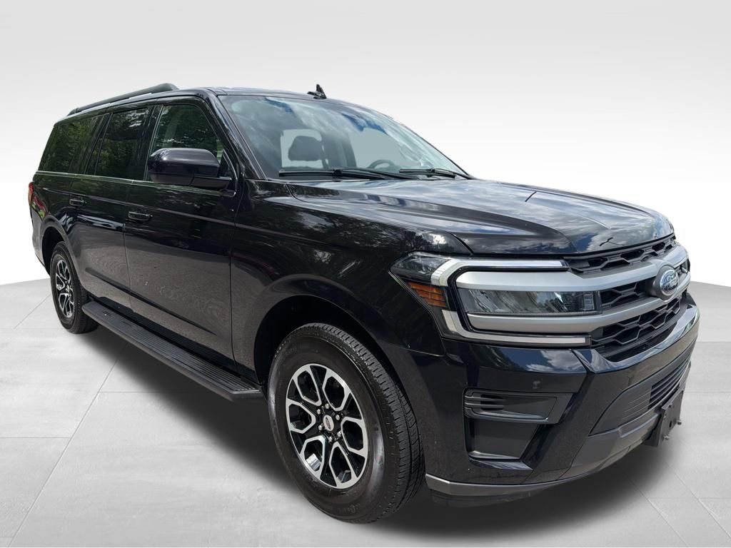 Used 2024 Ford Expedition Max XLT image 8