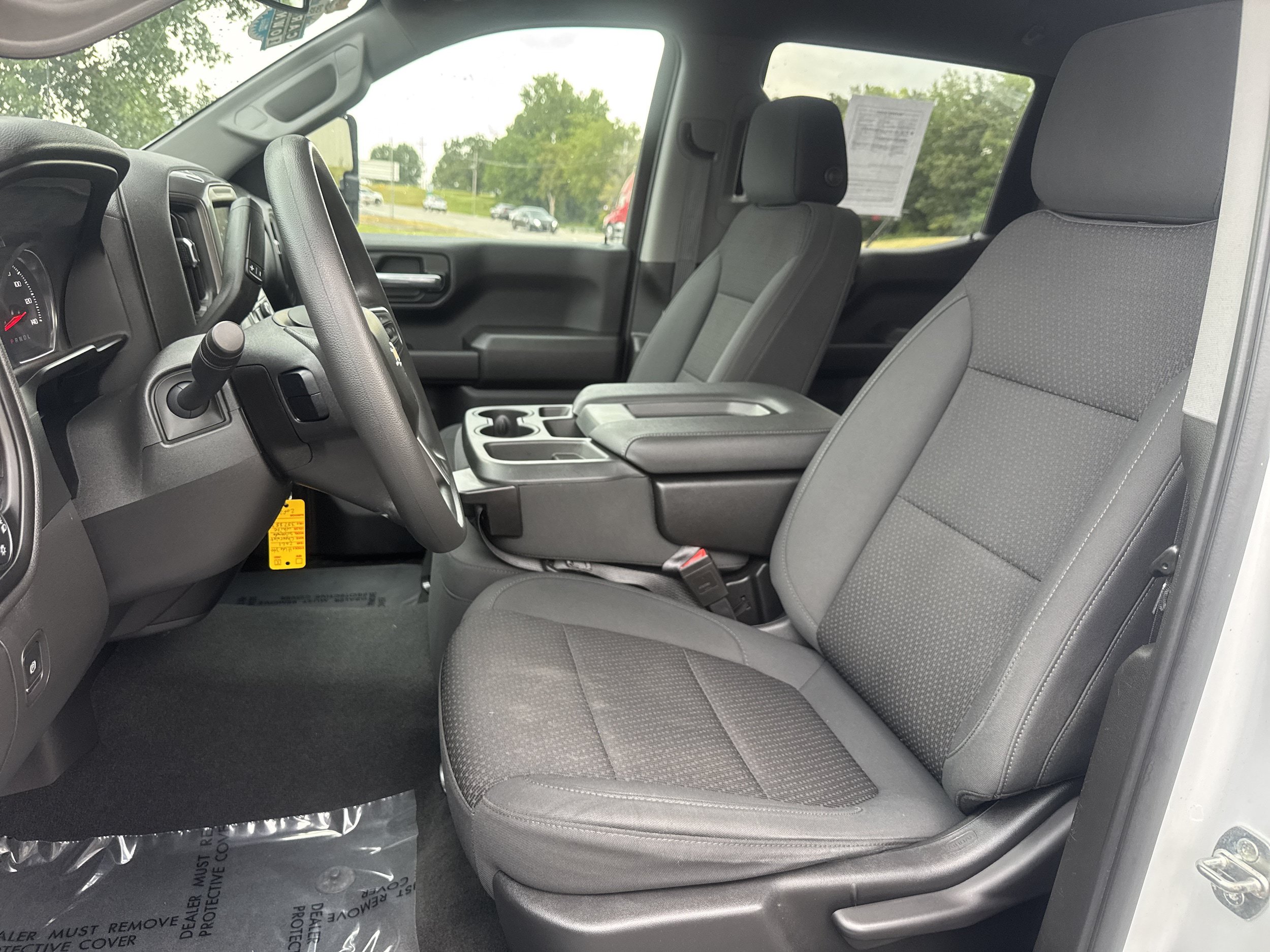 Used 2021 Chevrolet Silverado 1500 Custom w/ Custom Max Trailering Package AWD/4WD image 3