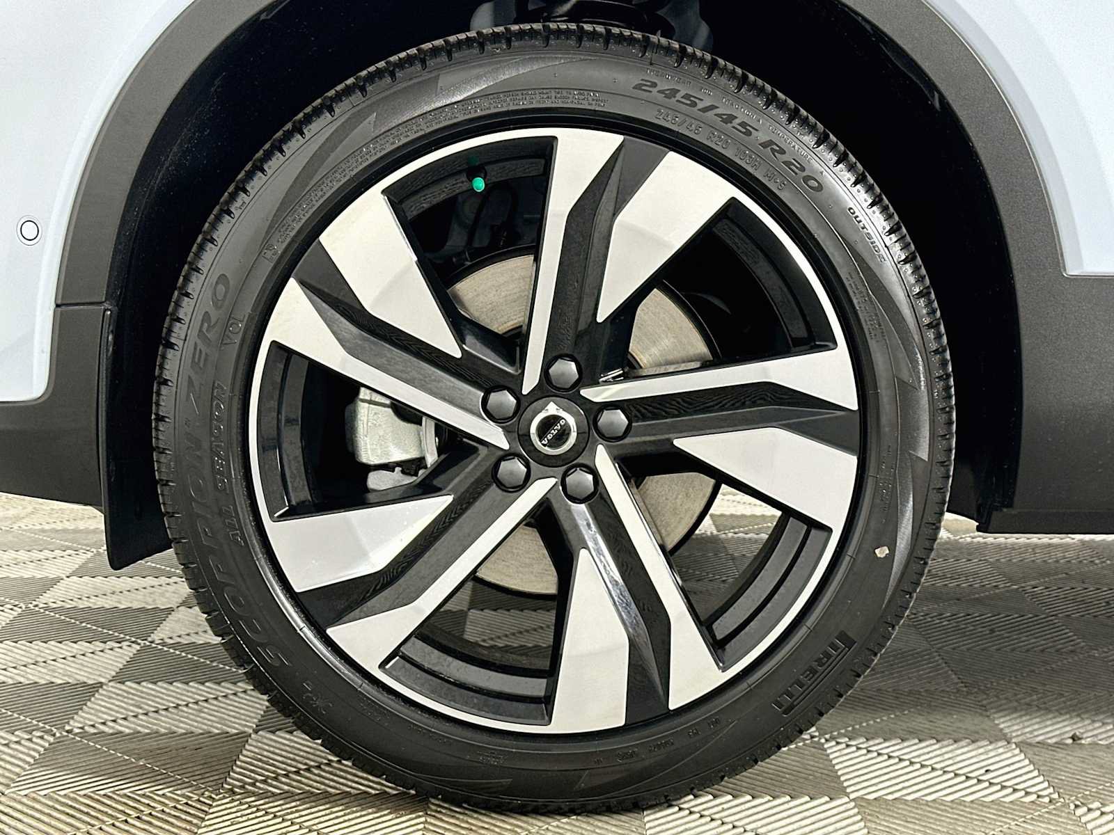 New 2026 Volvo XC40 B5 Ultra AWD/4WD image 29