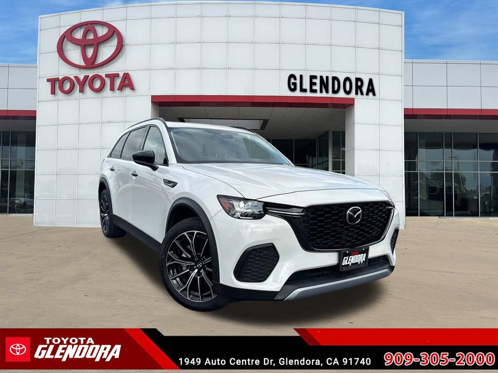 Used 2025 MAZDA CX-70 Plug-In Hybrid w/ Premium Pkg AWD/4WD image 2