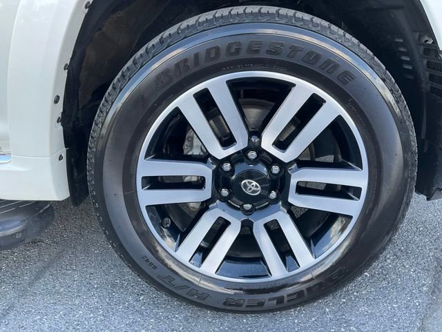 Used 2023 Toyota 4Runner Limited AWD/4WD image 18