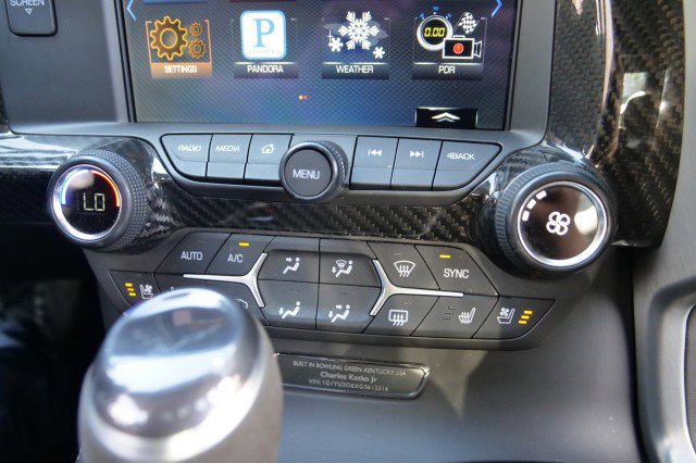 Used 2016 Chevrolet Corvette Z06 w/ 3LZ Preferred Equipment Group image 16