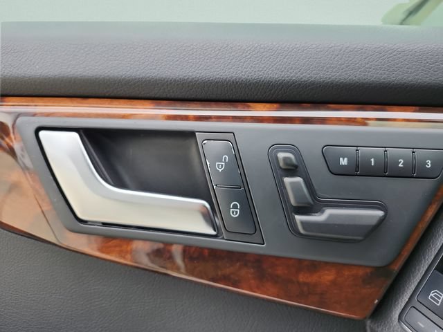 Used 2013 Mercedes-Benz GLK 350 2WD image 25