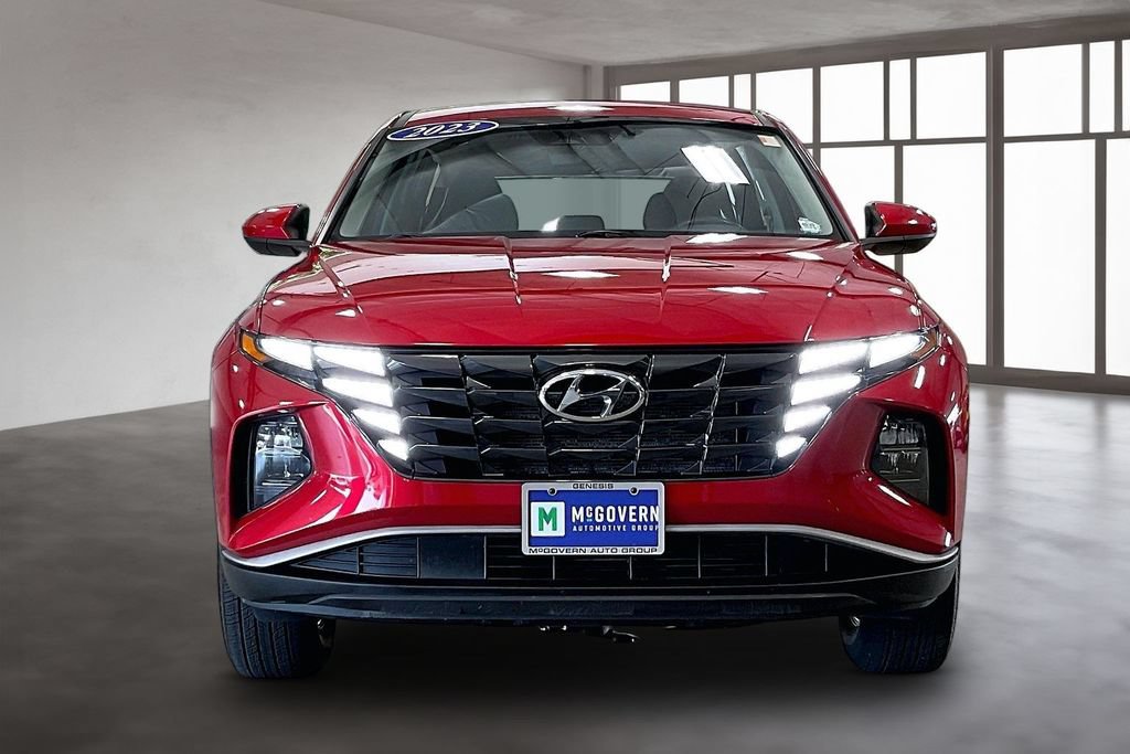 Used 2023 Hyundai Tucson SE AWD/4WD image 2