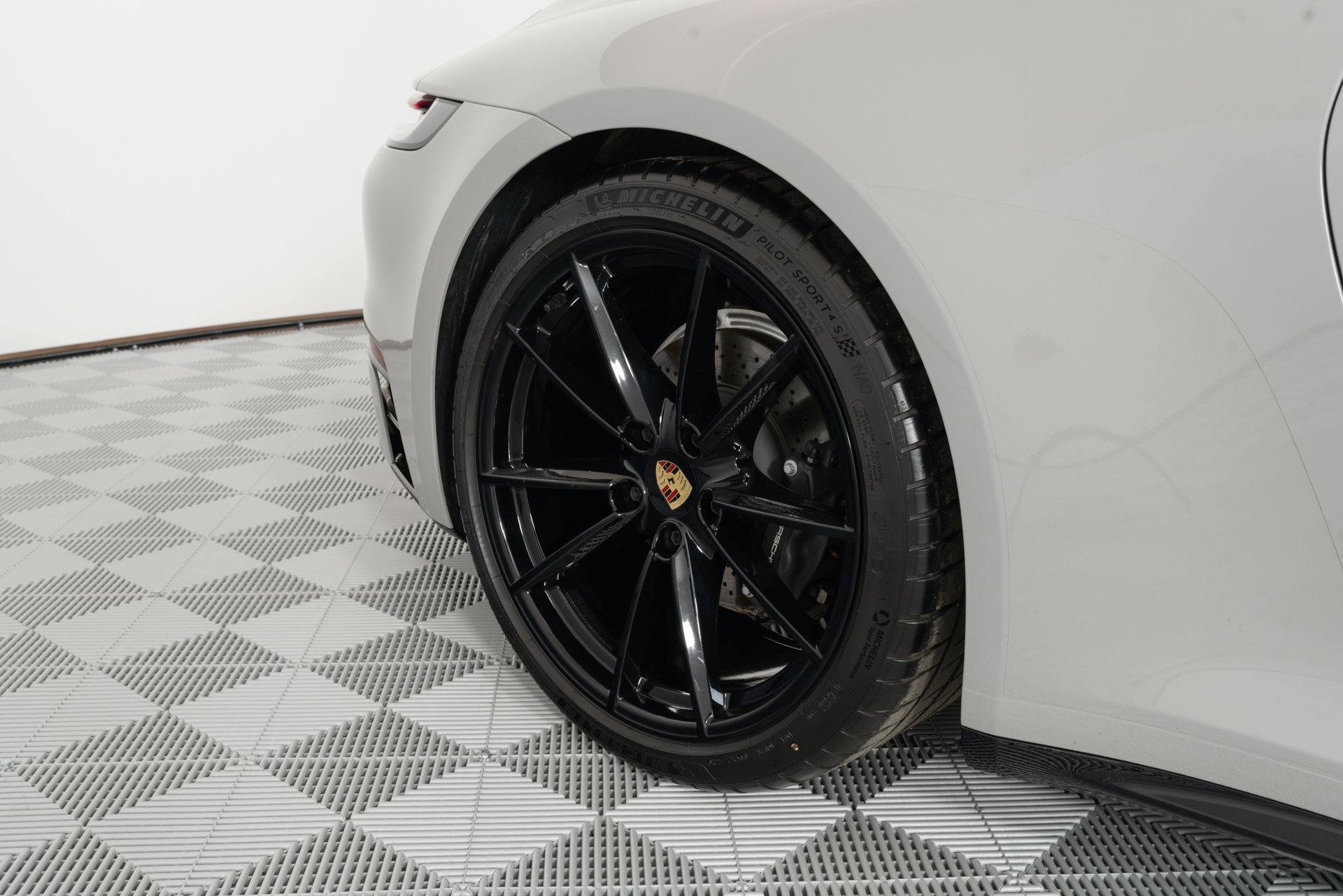 Used 2024 Porsche 911 Carrera image 50