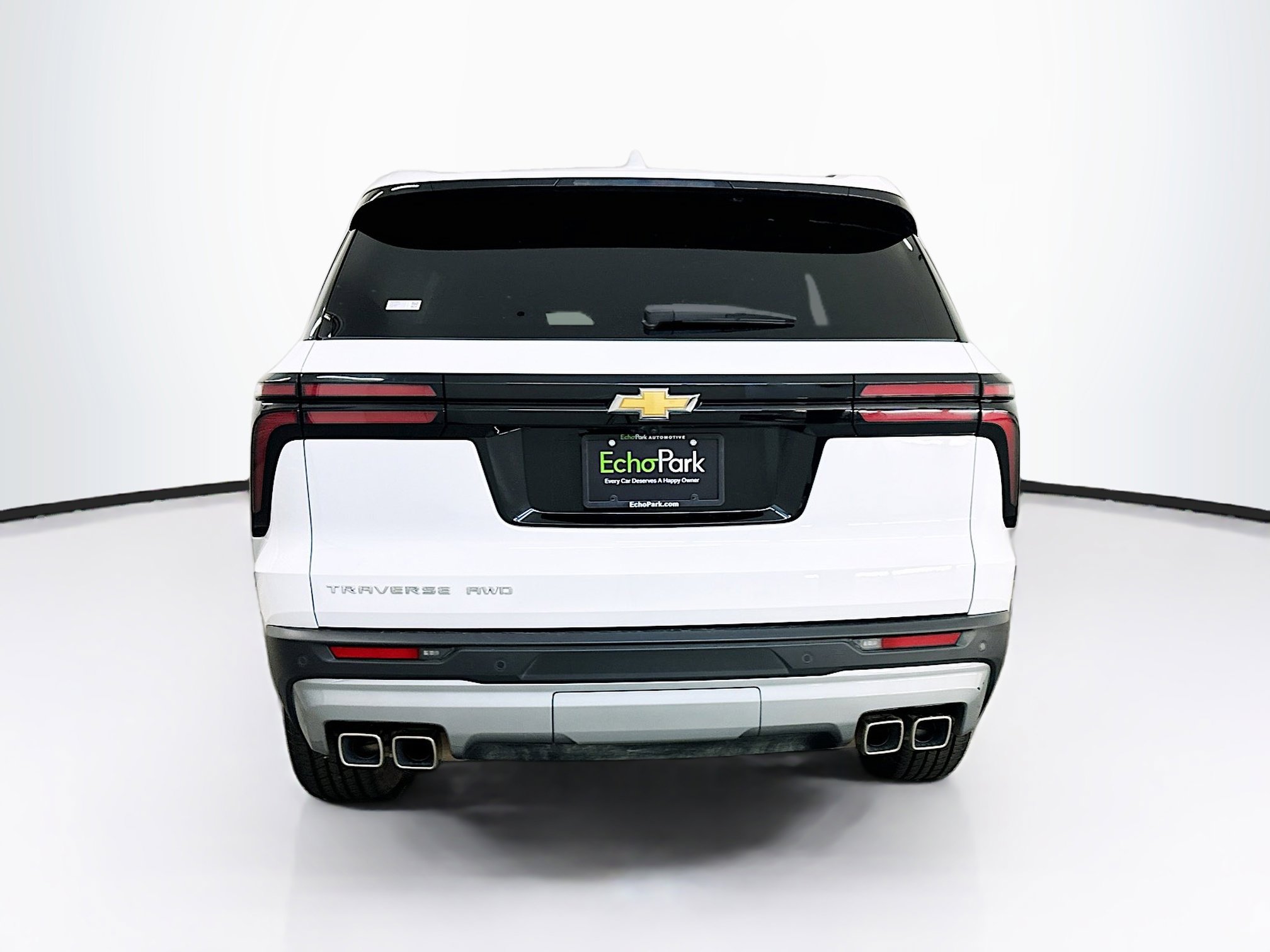 Used 2025 Chevrolet Traverse LT image 7