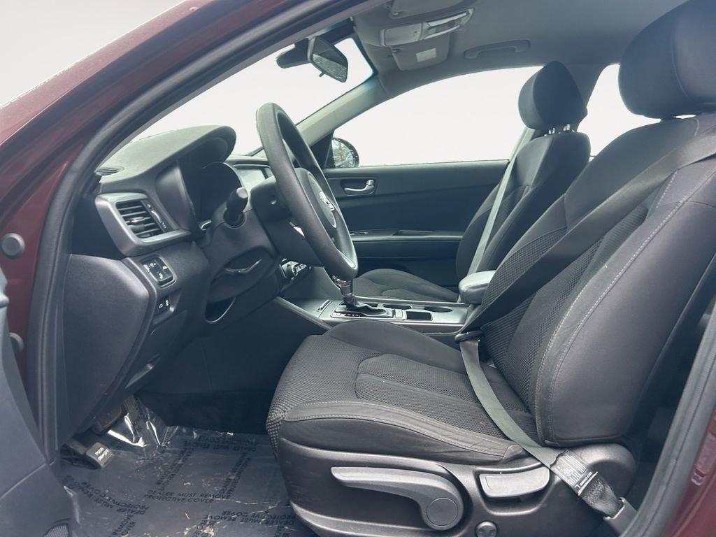 Used 2020 Kia Optima LX image 15