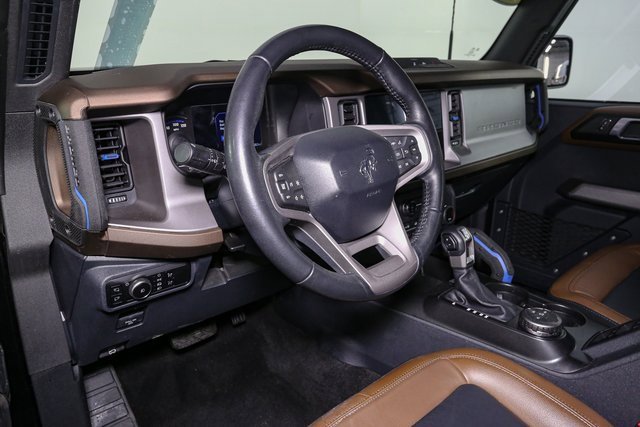 Used 2023 Ford Bronco Outer Banks image 18