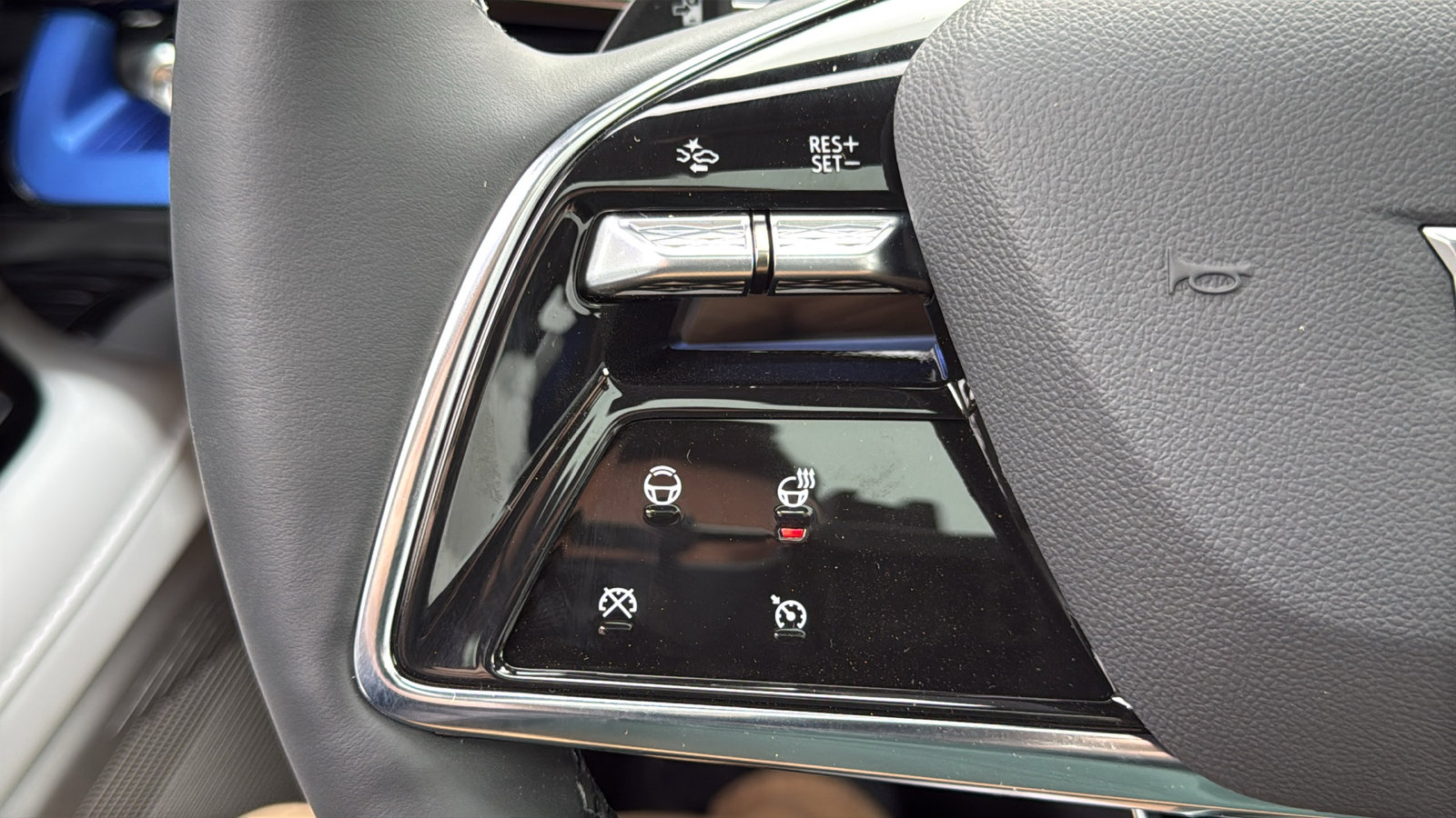 New 2026 Cadillac Optiq Sport 2 image 15