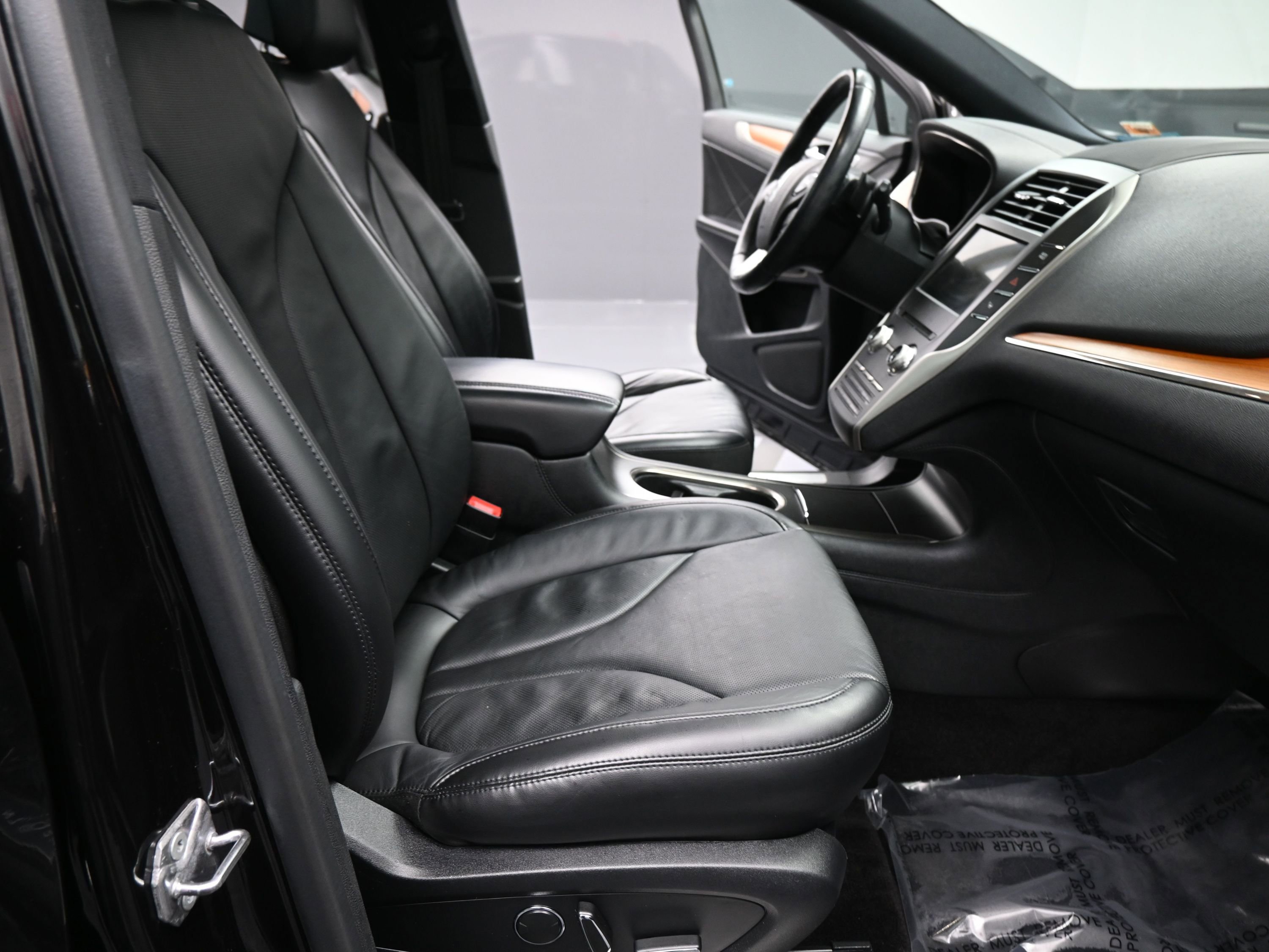 Used 2017 Lincoln MKC Reserve image 20