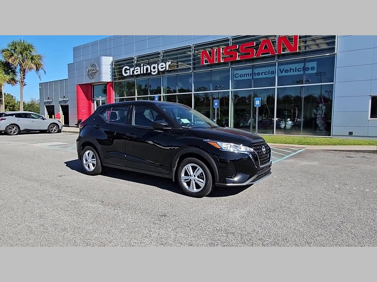 New 2025 Nissan Kicks Play S image 17