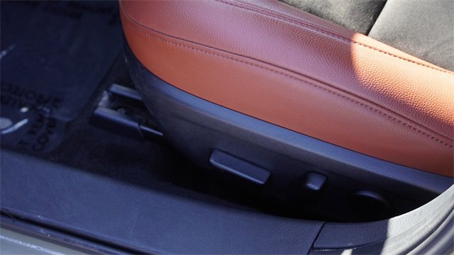 Used 2024 MAZDA MAZDA3 s image 22