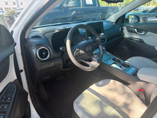 Used 2023 Hyundai Kona SE FWD image 11