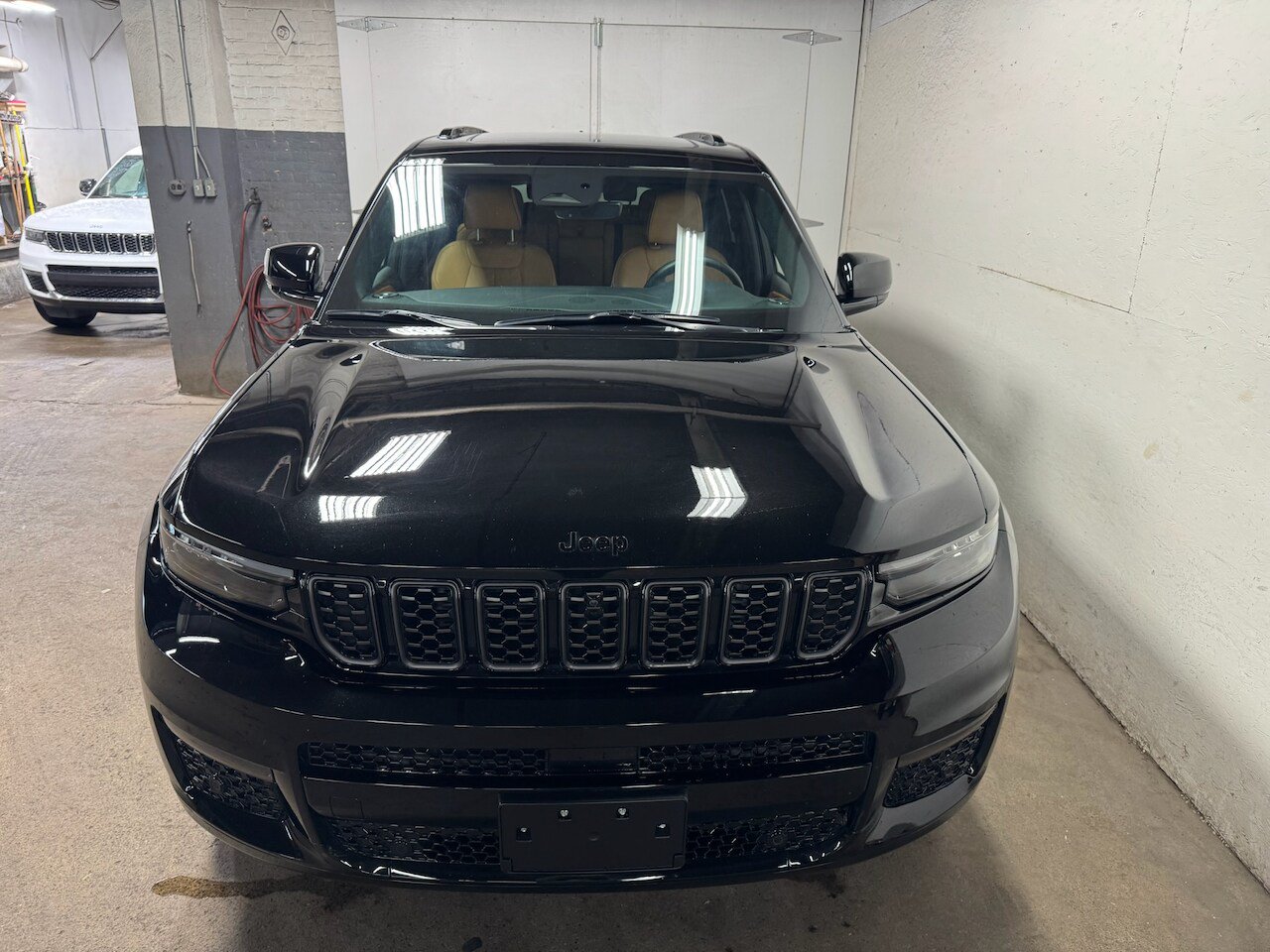 Used 2025 Jeep Grand Cherokee L Summit AWD/4WD image 8