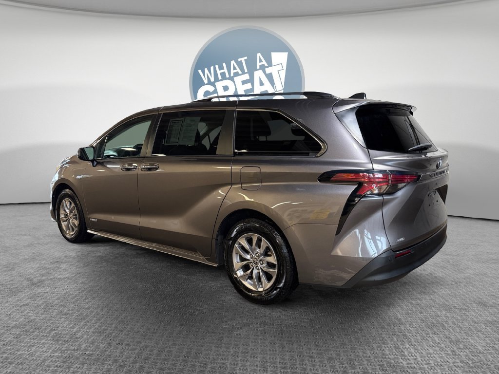 Used 2021 Toyota Sienna XLE w/ XLE Plus Package AWD/4WD image 6