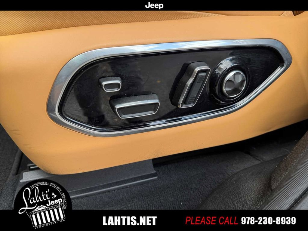 Used 2023 Jeep Grand Cherokee L Summit image 31