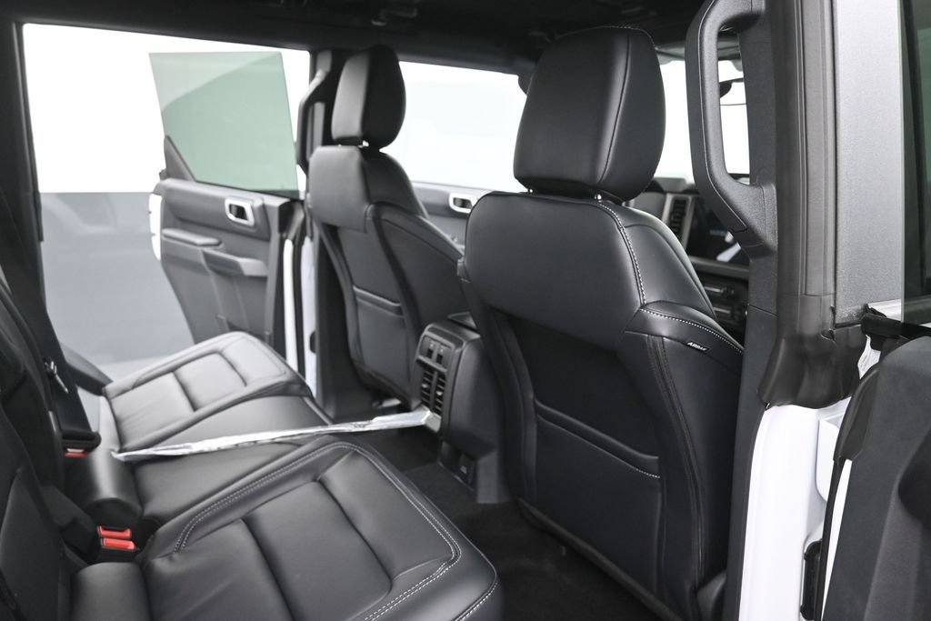 New 2026 Ford Bronco Outer Banks AWD/4WD image 16