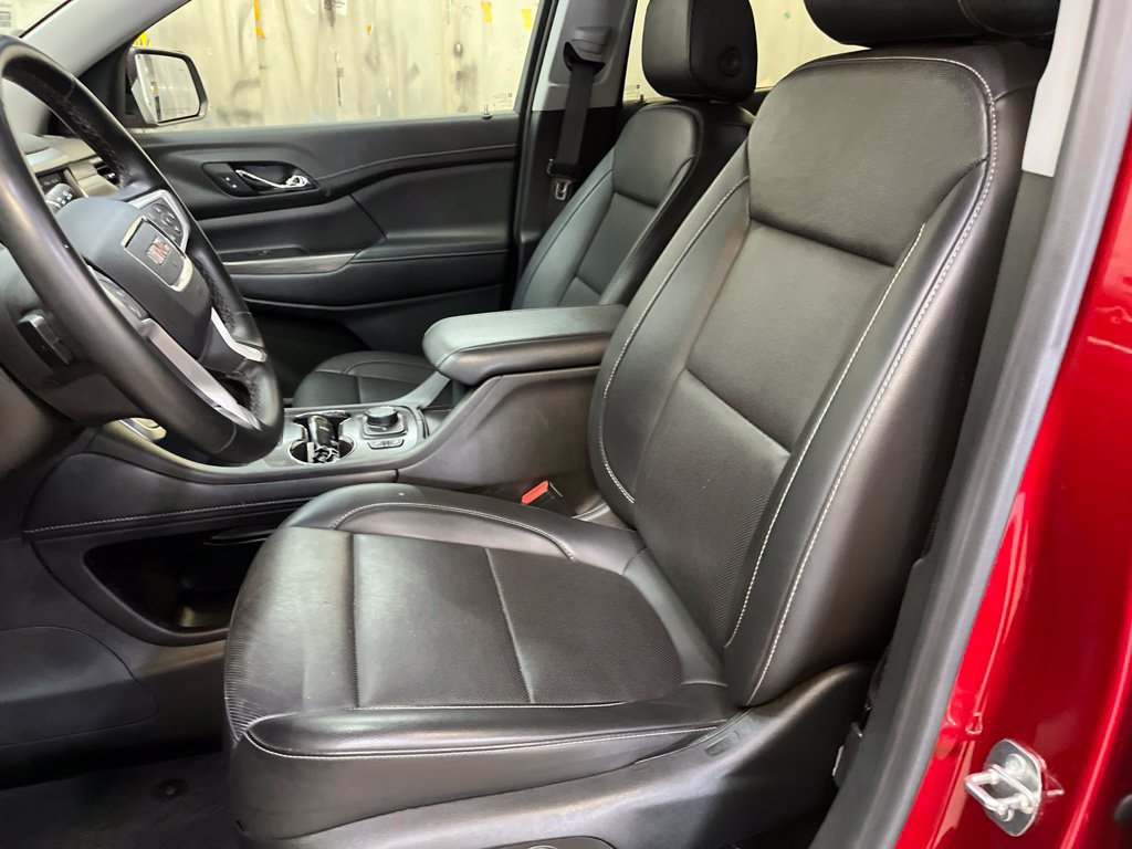 Used 2023 GMC Acadia SLT AWD/4WD image 14