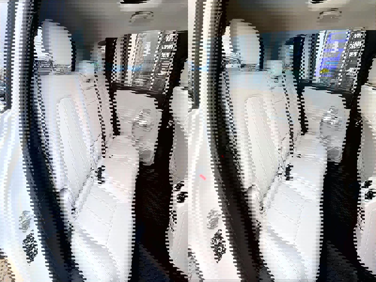 Used 2022 Mercedes-Benz GLB 250 4MATIC image 16