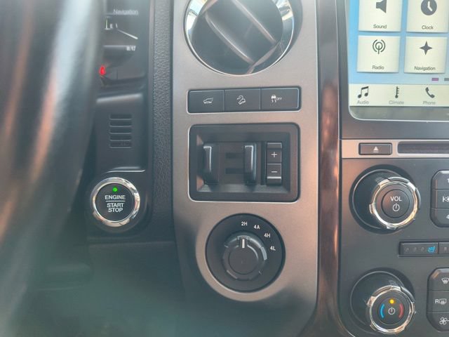 Used 2017 Ford Expedition EL Platinum AWD/4WD image 12