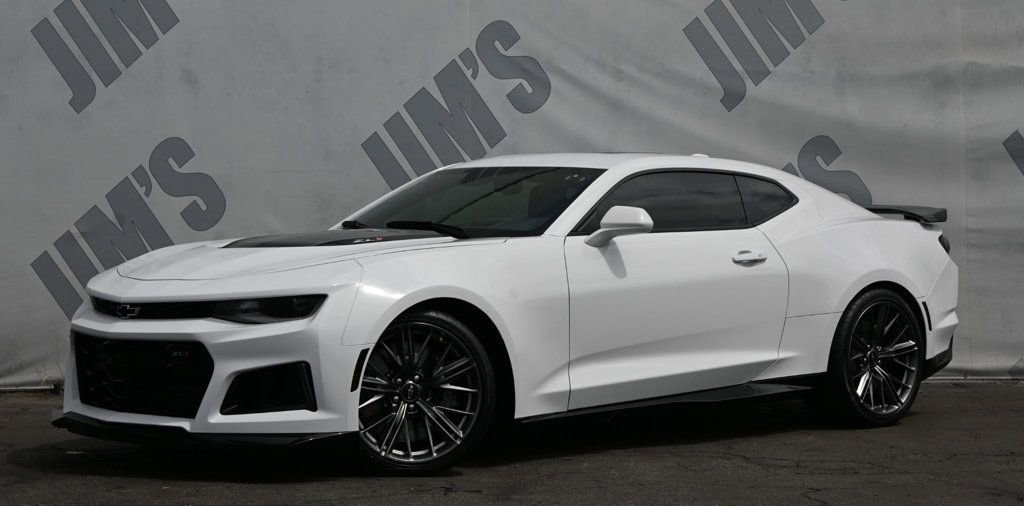 Used 2023 Chevrolet Camaro ZL1 image 1