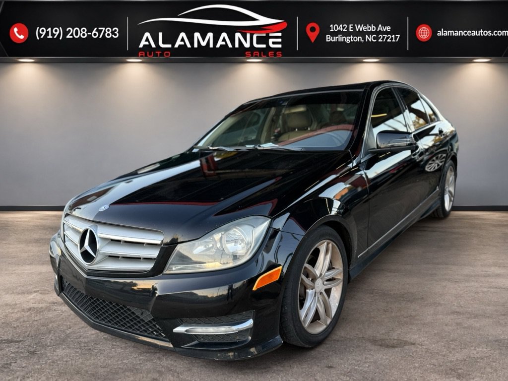 Used 2012 Mercedes-Benz C 300 4MATIC Sedan image 1