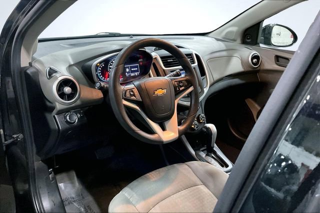 Used 2020 Chevrolet Sonic LT image 14