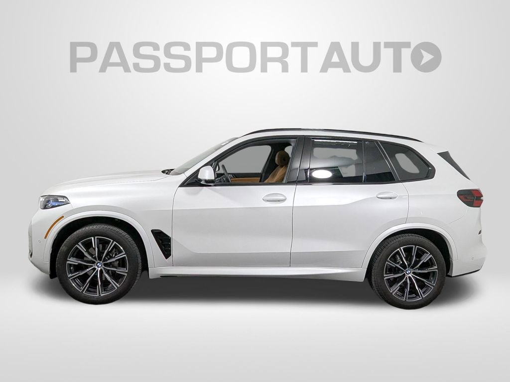 Certified 2025 BMW X5 xDrive40i w/ M Sport Package image 2